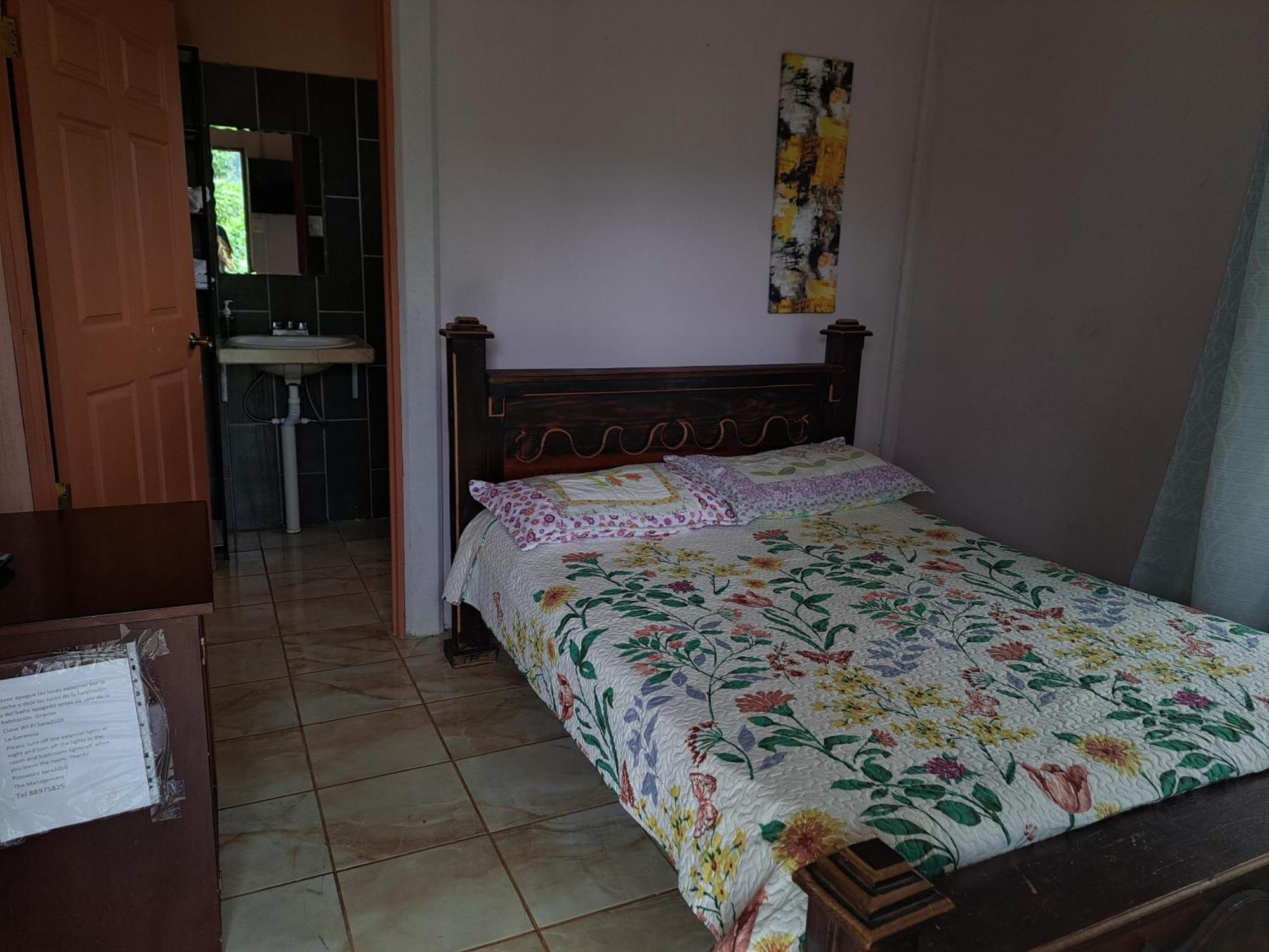 Hospedaje Luis & Ana Pejibaye Room photo